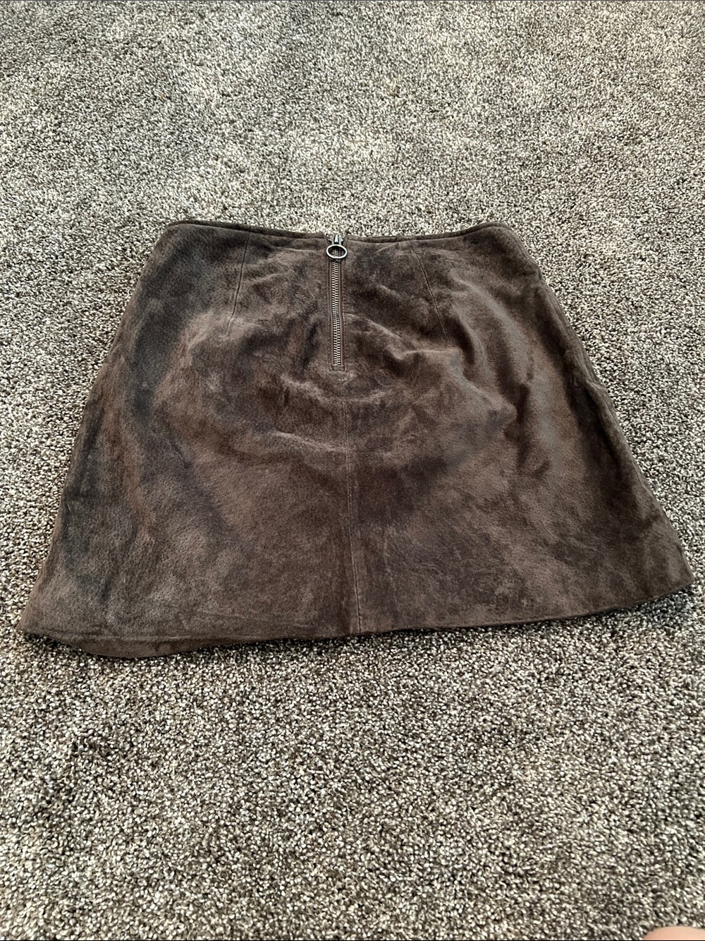 BlankNYC Gray Suede Mini Skirt With Slit - Picture 2 of 8